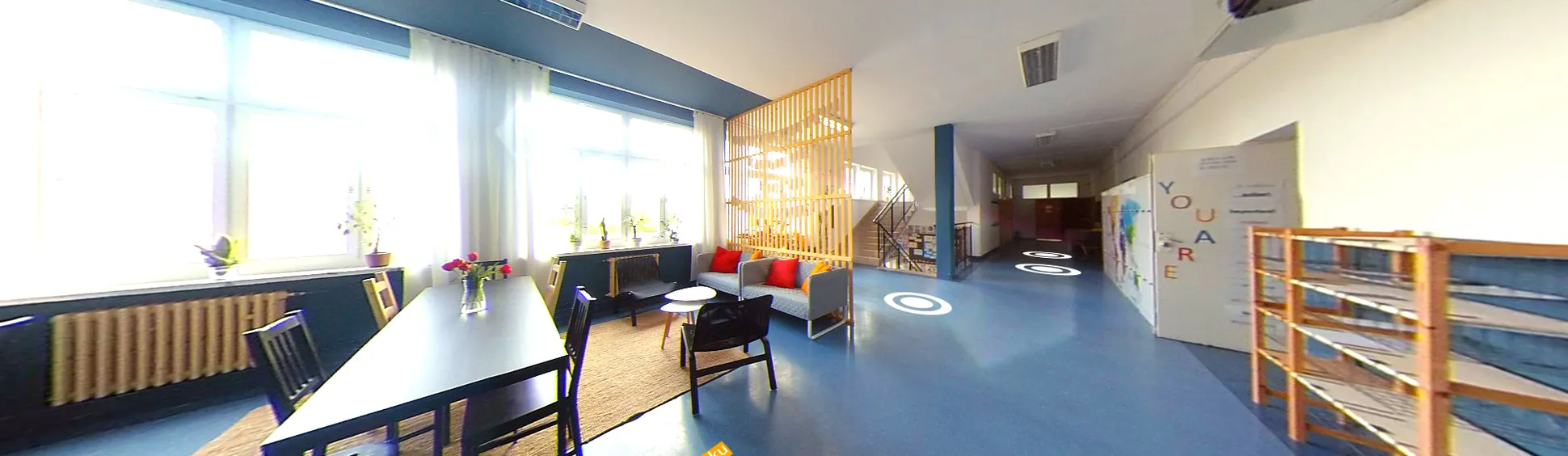 Panorama 360° — wirtualny spacer po Liceum ChALO